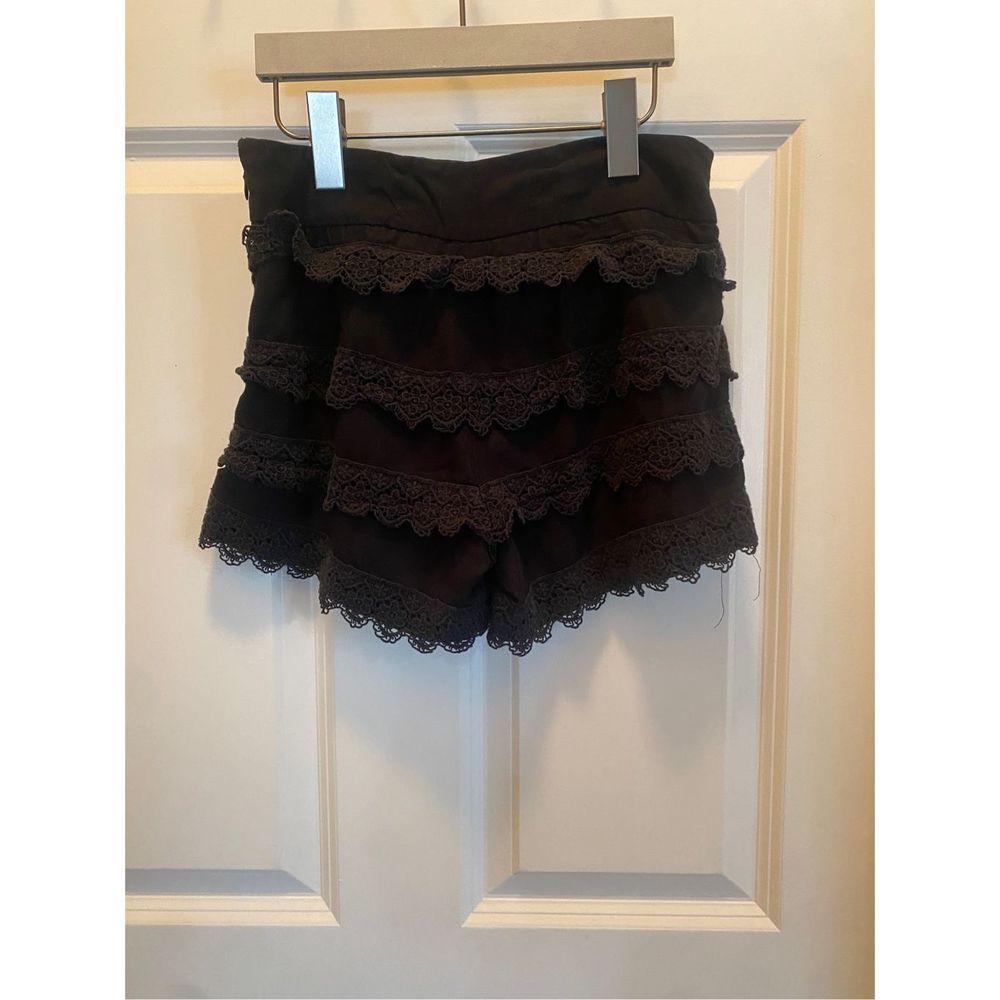 Lightly Worn • Junior’s • Black • Lace • Embroidered • Shorts • Size 1